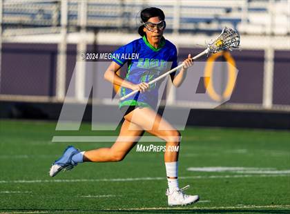 Thumbnail 3 in Bellbrook vs. Chaminade Julienne Catholic (OHSAA Division II Region 7 Round 1) photogallery.