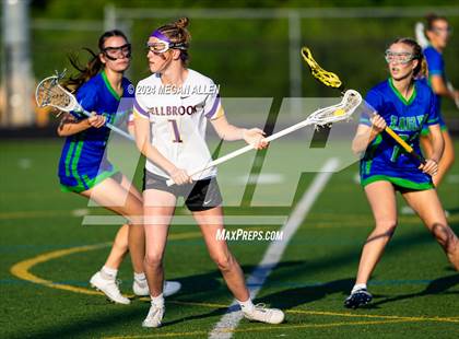Thumbnail 1 in Bellbrook vs. Chaminade Julienne Catholic (OHSAA Division II Region 7 Round 1) photogallery.