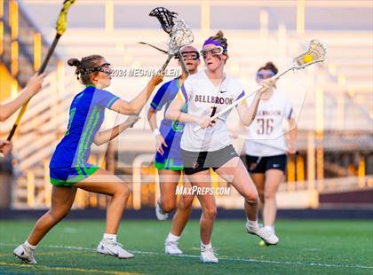 Thumbnail 3 in Bellbrook vs. Chaminade Julienne Catholic (OHSAA Division II Region 7 Round 1) photogallery.