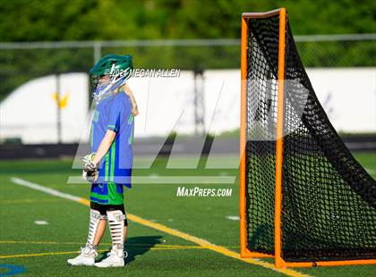 Thumbnail 2 in Bellbrook vs. Chaminade Julienne Catholic (OHSAA Division II Region 7 Round 1) photogallery.