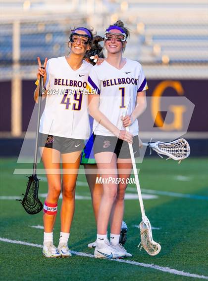 Thumbnail 2 in Bellbrook vs. Chaminade Julienne Catholic (OHSAA Division II Region 7 Round 1) photogallery.