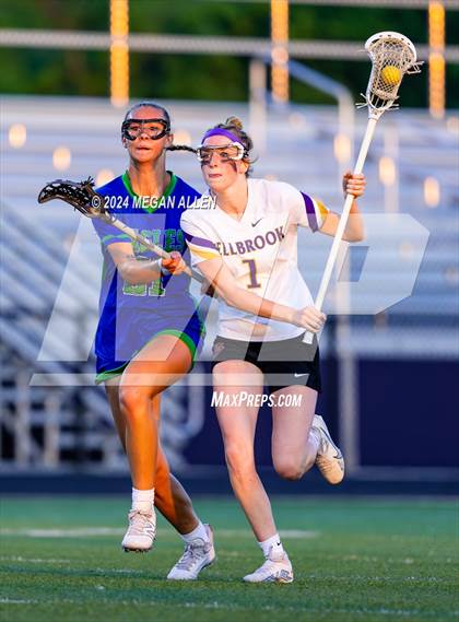 Thumbnail 2 in Bellbrook vs. Chaminade Julienne Catholic (OHSAA Division II Region 7 Round 1) photogallery.