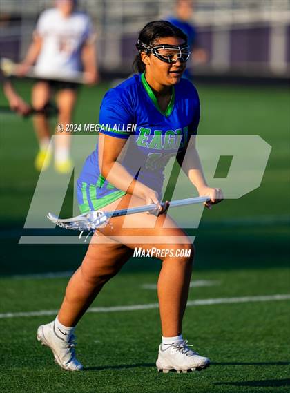 Thumbnail 3 in Bellbrook vs. Chaminade Julienne Catholic (OHSAA Division II Region 7 Round 1) photogallery.