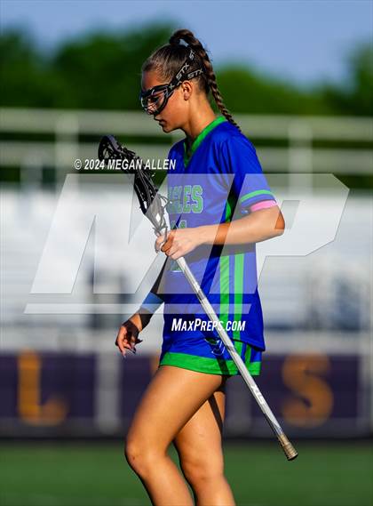 Thumbnail 1 in Bellbrook vs. Chaminade Julienne Catholic (OHSAA Division II Region 7 Round 1) photogallery.