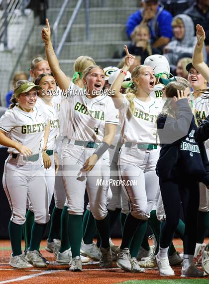 Thumbnail 1 in Gretna vs. Millard North (NSAA Class A Final) photogallery.