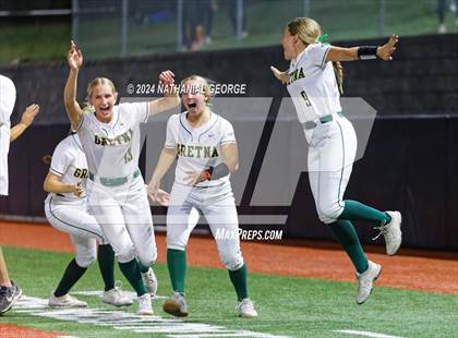 Thumbnail 3 in Gretna vs. Millard North (NSAA Class A Final) photogallery.