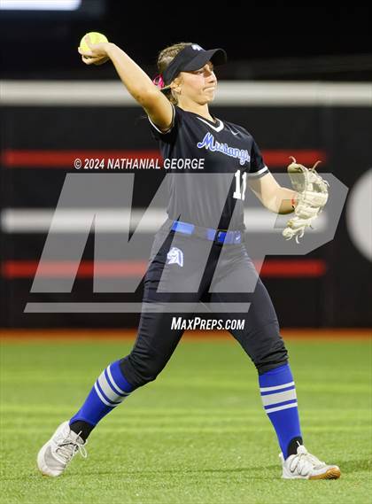 Thumbnail 1 in Gretna vs. Millard North (NSAA Class A Final) photogallery.