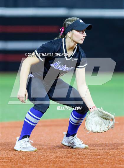 Thumbnail 1 in Gretna vs. Millard North (NSAA Class A Final) photogallery.