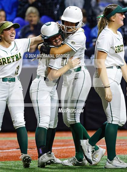 Thumbnail 2 in Gretna vs. Millard North (NSAA Class A Final) photogallery.