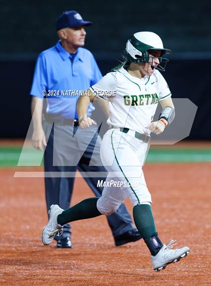 Thumbnail 1 in Gretna vs. Millard North (NSAA Class A Final) photogallery.
