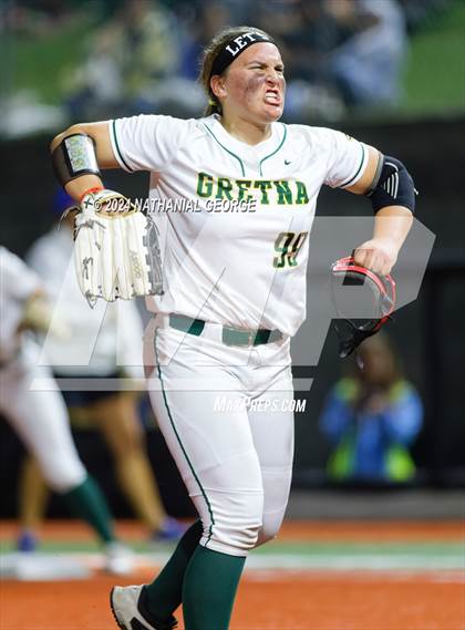 Thumbnail 1 in Gretna vs. Millard North (NSAA Class A Final) photogallery.