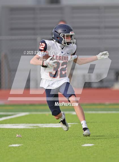 Thumbnail 1 in FR: Legend @ Regis Jesuit photogallery.