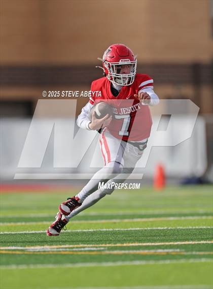 Thumbnail 2 in FR: Legend @ Regis Jesuit photogallery.