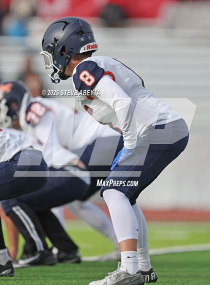 Thumbnail 1 in FR: Legend @ Regis Jesuit photogallery.