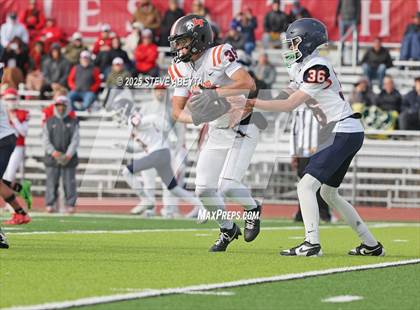 Thumbnail 3 in FR: Legend @ Regis Jesuit photogallery.