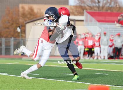 Thumbnail 1 in FR: Legend @ Regis Jesuit photogallery.