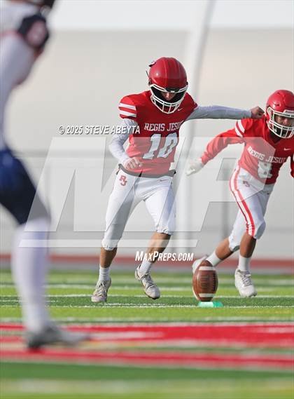 Thumbnail 2 in FR: Legend @ Regis Jesuit photogallery.