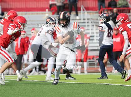 Thumbnail 3 in FR: Legend @ Regis Jesuit photogallery.