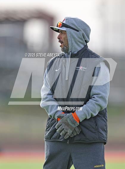 Thumbnail 1 in FR: Legend @ Regis Jesuit photogallery.