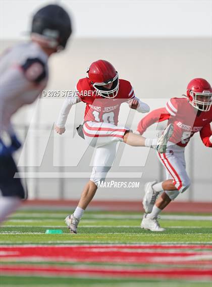 Thumbnail 1 in FR: Legend @ Regis Jesuit photogallery.