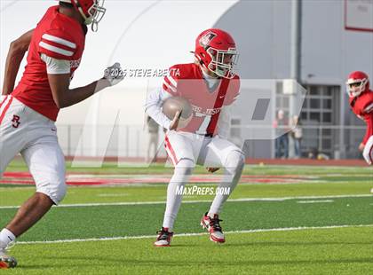 Thumbnail 1 in FR: Legend @ Regis Jesuit photogallery.