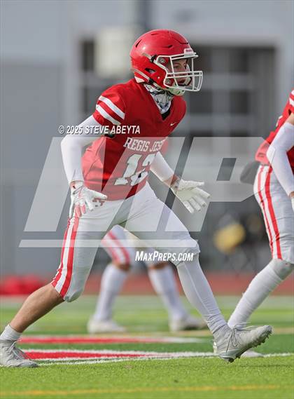 Thumbnail 3 in FR: Legend @ Regis Jesuit photogallery.