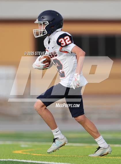 Thumbnail 2 in FR: Legend @ Regis Jesuit photogallery.