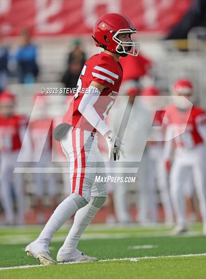 Thumbnail 3 in FR: Legend @ Regis Jesuit photogallery.