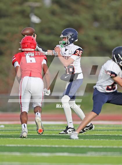 Thumbnail 1 in FR: Legend @ Regis Jesuit photogallery.