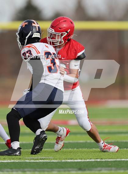 Thumbnail 1 in FR: Legend @ Regis Jesuit photogallery.