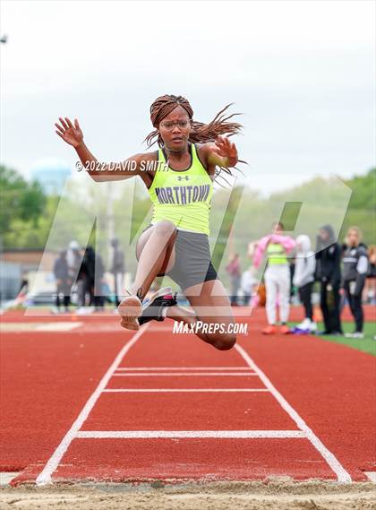 Thumbnail 3 in Suburban Red Conference Championship - Girls Field Events photogallery.