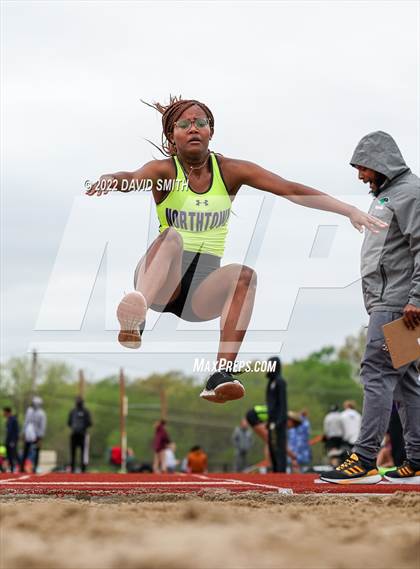 Thumbnail 3 in Suburban Red Conference Championship - Girls Field Events photogallery.