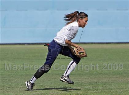 Thumbnail 1 in Elizabeth Learning Center vs. LACES (CIF LA City Section Small School Final) photogallery.