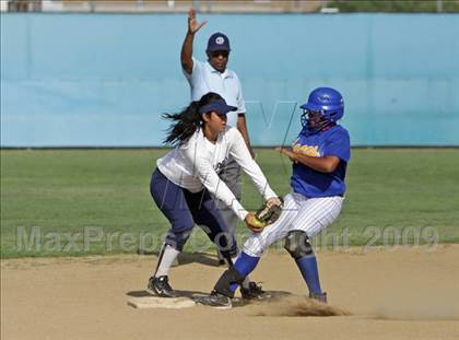 Thumbnail 1 in Elizabeth Learning Center vs. LACES (CIF LA City Section Small School Final) photogallery.