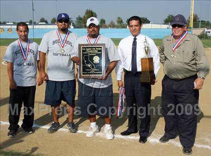 Thumbnail 3 in Elizabeth Learning Center vs. LACES (CIF LA City Section Small School Final) photogallery.