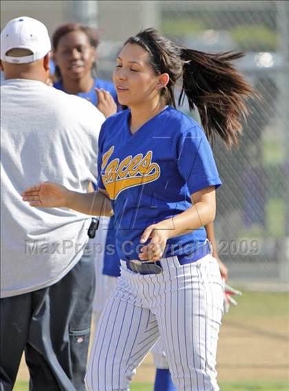 Thumbnail 3 in Elizabeth Learning Center vs. LACES (CIF LA City Section Small School Final) photogallery.