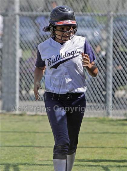 Thumbnail 3 in Elizabeth Learning Center vs. LACES (CIF LA City Section Small School Final) photogallery.