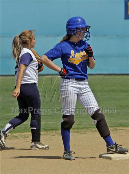 Thumbnail 2 in Elizabeth Learning Center vs. LACES (CIF LA City Section Small School Final) photogallery.