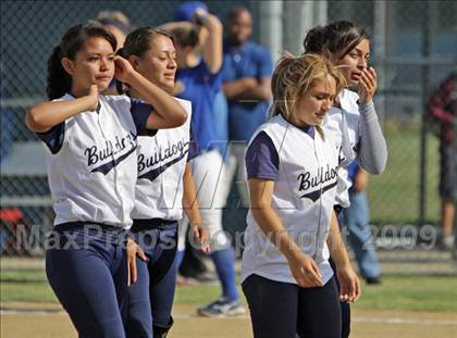 Thumbnail 1 in Elizabeth Learning Center vs. LACES (CIF LA City Section Small School Final) photogallery.