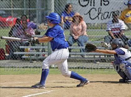 Thumbnail 3 in Elizabeth Learning Center vs. LACES (CIF LA City Section Small School Final) photogallery.