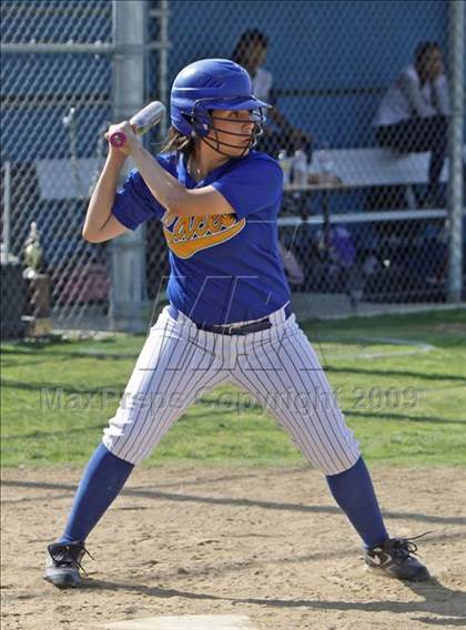 Thumbnail 3 in Elizabeth Learning Center vs. LACES (CIF LA City Section Small School Final) photogallery.