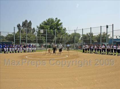 Thumbnail 1 in Elizabeth Learning Center vs. LACES (CIF LA City Section Small School Final) photogallery.