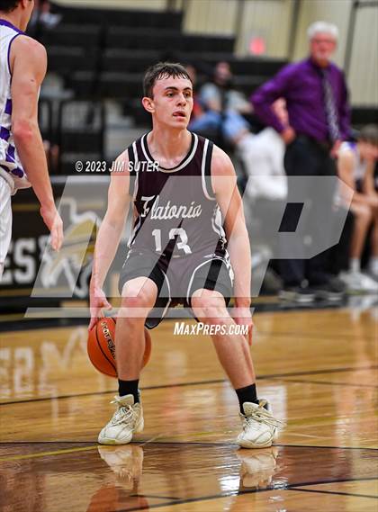 Thumbnail 3 in Thrall vs Flatonia (UIL 2A Reg IV Bi-District) photogallery.