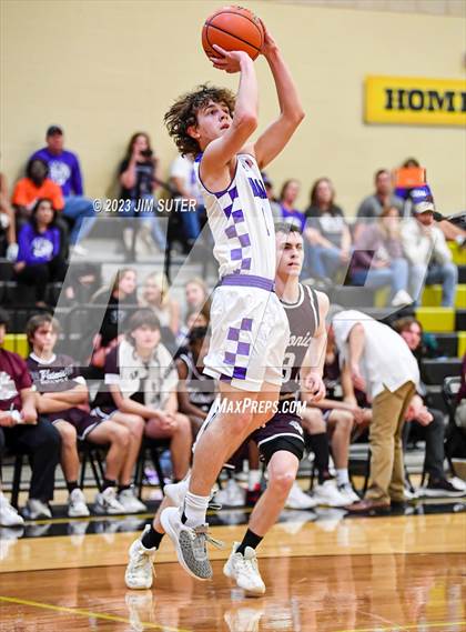 Thumbnail 3 in Thrall vs Flatonia (UIL 2A Reg IV Bi-District) photogallery.