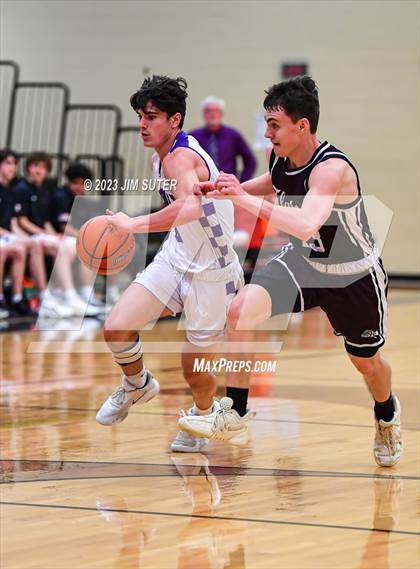 Thumbnail 1 in Thrall vs Flatonia (UIL 2A Reg IV Bi-District) photogallery.