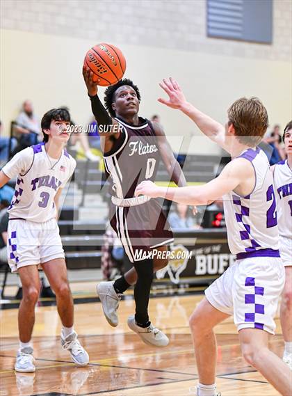 Thumbnail 3 in Thrall vs Flatonia (UIL 2A Reg IV Bi-District) photogallery.