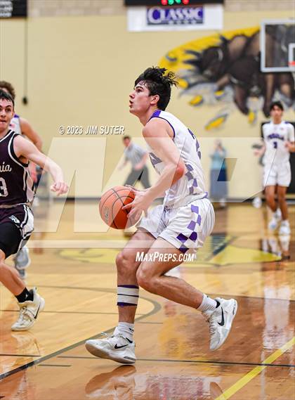 Thumbnail 1 in Thrall vs Flatonia (UIL 2A Reg IV Bi-District) photogallery.