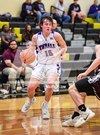 Thumbnail 1 in Thrall vs Flatonia (UIL 2A Reg IV Bi-District) photogallery.