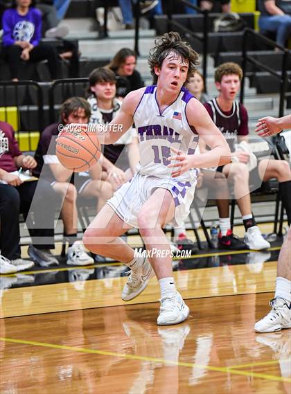 Thumbnail 2 in Thrall vs Flatonia (UIL 2A Reg IV Bi-District) photogallery.