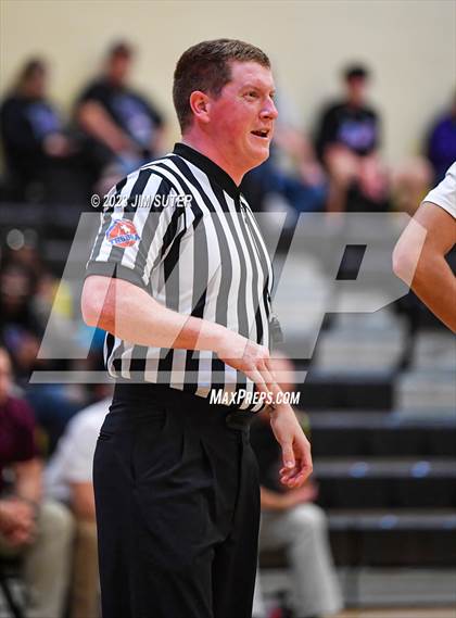 Thumbnail 3 in Thrall vs Flatonia (UIL 2A Reg IV Bi-District) photogallery.